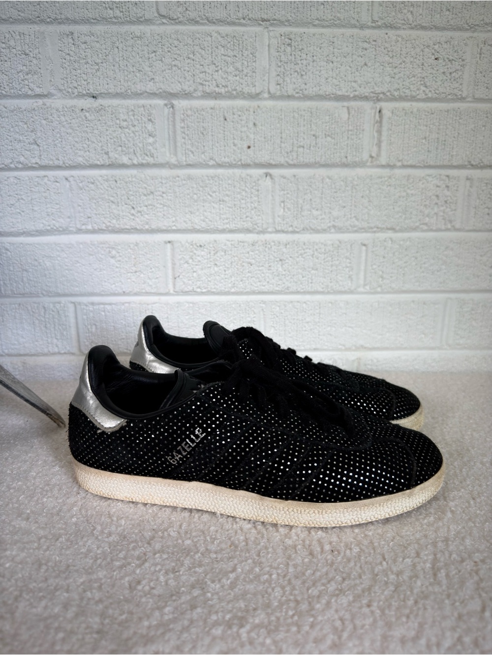 Adidas Originals Gazelle Women's Sneakers Leather Trainers Black Silver Dots